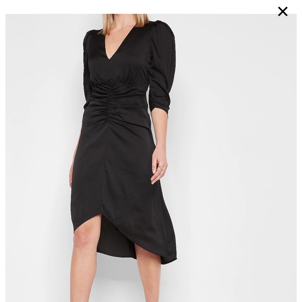 NWT EXPRESS MIDI DRESS- so flattering!